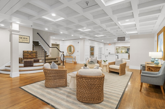 Imagen de los interiores del Hotel Nantucket Inn. Foto 19