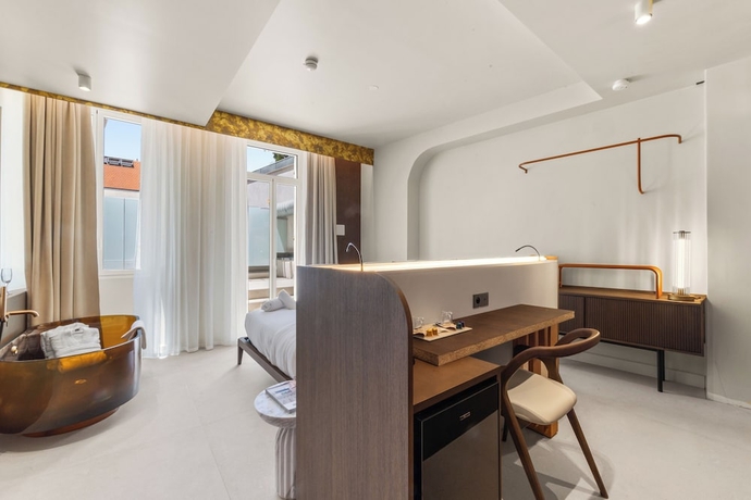 Imagen de la habitación del Hotel Naomi Cannes. Foto 3