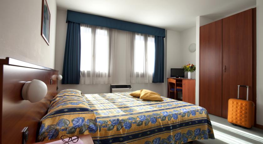 Imagen general del Hotel Naonis. Foto 5