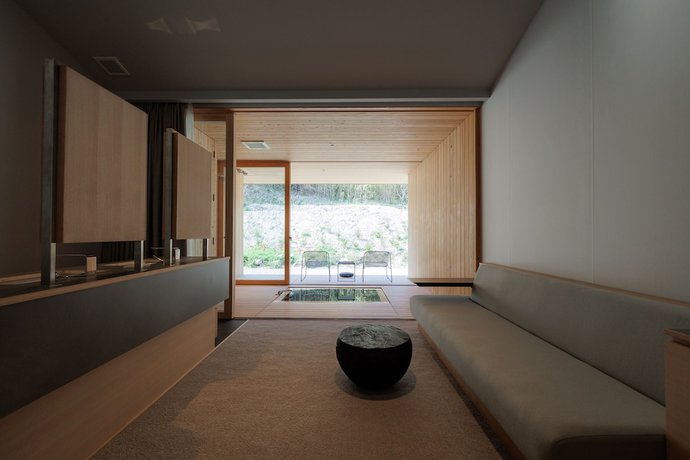 Imagen de la habitación del Hotel Naoshima Ryokan. Foto 11