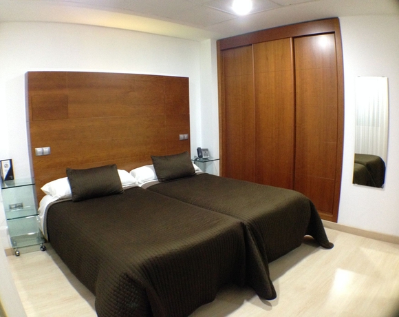 Imagen de la habitación del Hotel Nap, Oviedo. Foto 6