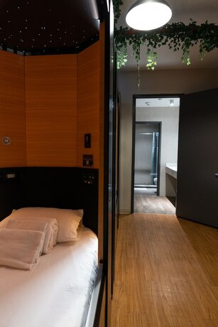 Imagen de la habitación del Hotel Nap York Central Park Sleep Station. Foto 17