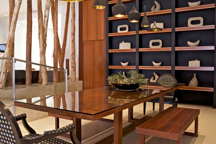 Imagen de los interiores del Hotel Napa Mermaid and Suites. Foto 10