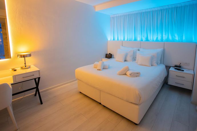 Imagen de la habitación del Hotel Napa Suites - Adults Only. Foto 8