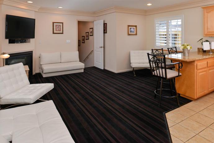 Imagen de la habitación del Hotel Napa Valley and Suites. Foto 2