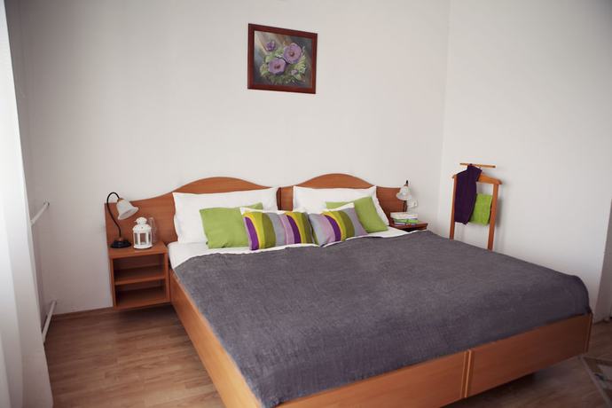 Imagen de la habitación del Hotel Napf&eacute;ny. Foto 5