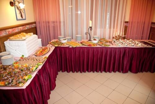 Imagen general del Hotel Napfeny Hotel. Foto 15