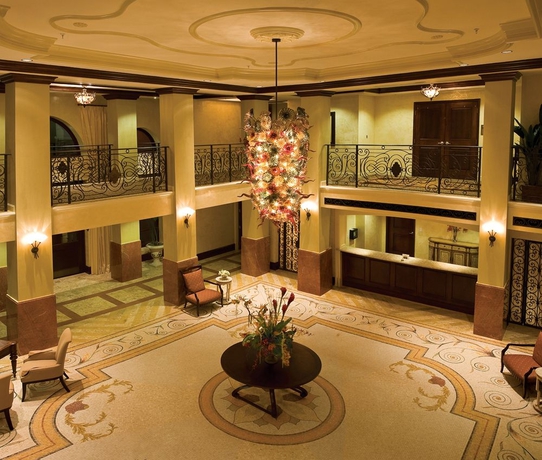 Imagen de los interiores del Hotel Naples Bay Resort and Marina. Foto 6