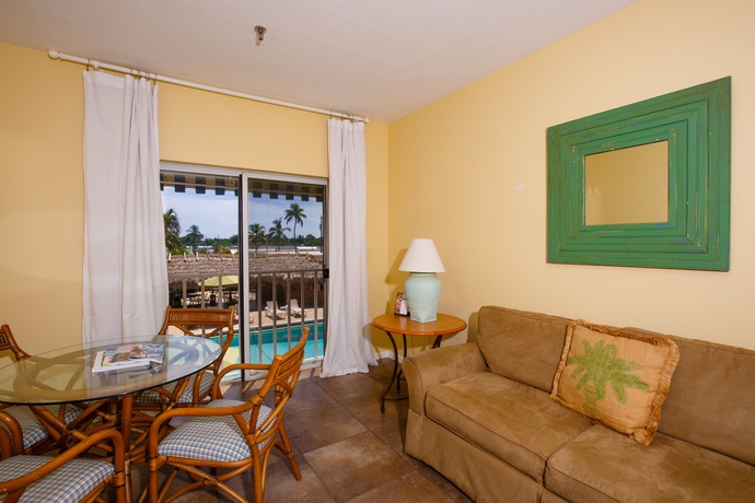 Imagen de la habitación del Hotel Naples Garden Inn. Foto 4