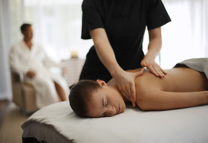 Imagen de los interiores del Hotel Naples Grande Beach Resort. Foto 13