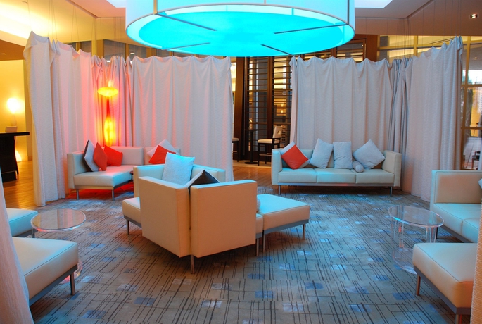 Imagen del bar/restaurante del Hotel Naples Grande Beach Resort. Foto 4