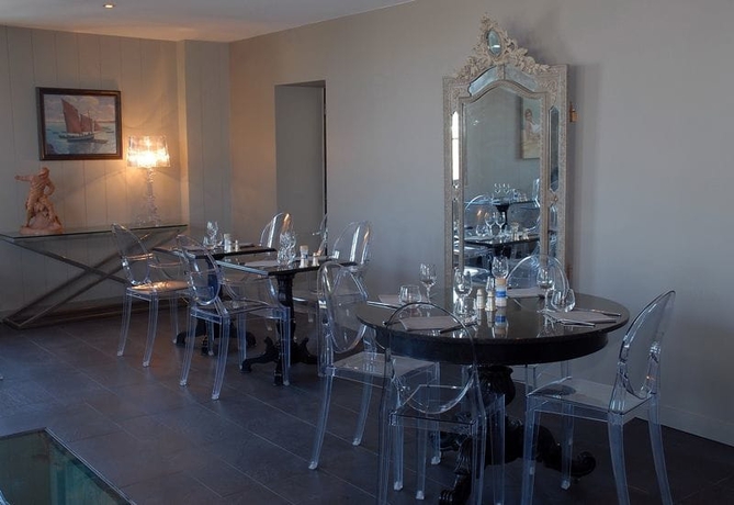 Imagen del bar/restaurante del Hotel Napol&eacute;on, Ile-d Aix. Foto 5