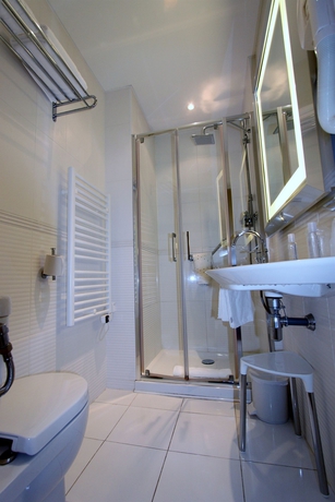 Imagen de la habitación del Hotel Napoleon, Ayacio. Foto 4