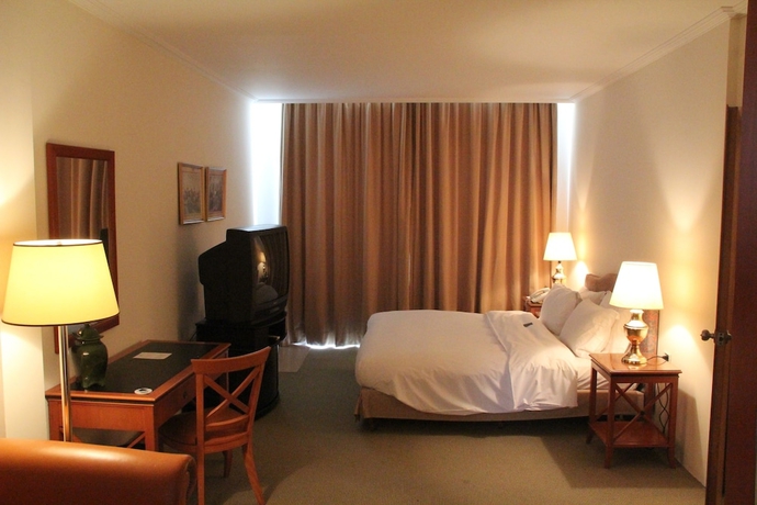 Imagen de la habitación del Hotel Napoleon, Beirut. Foto 4