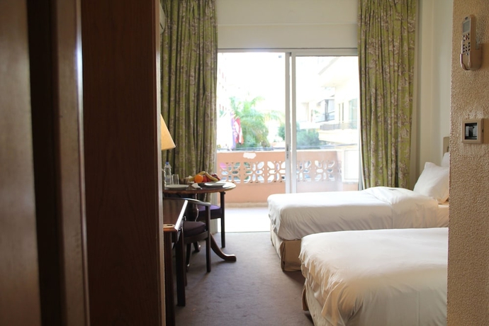 Imagen de la habitación del Hotel Napoleon, Beirut. Foto 10