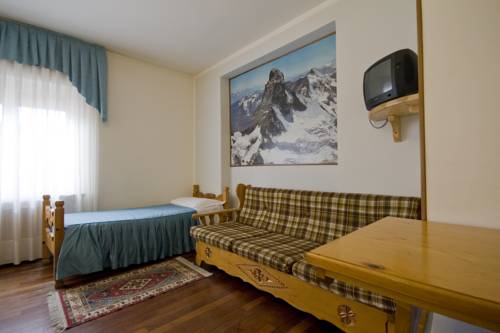 Imagen de la habitación del Hotel Napoleon, Champeriou. Foto 3