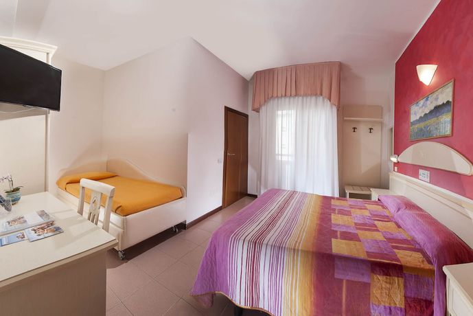 Imagen de la habitación del Hotel Napoleon, Gabicce Mare. Foto 9
