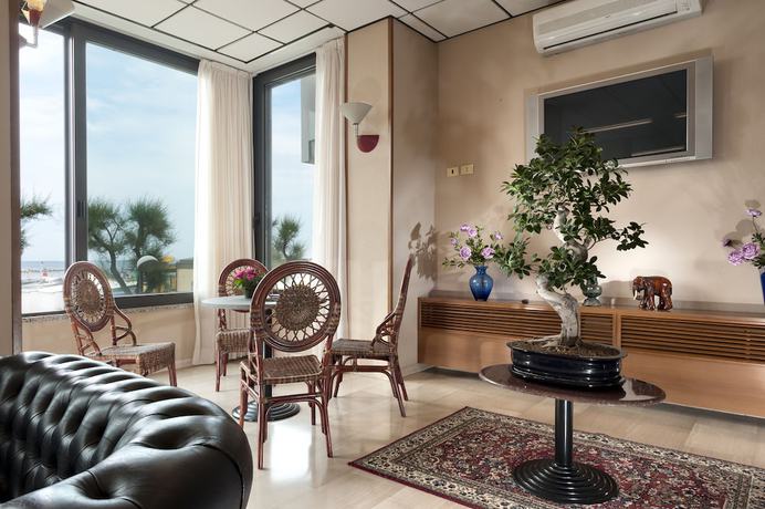 Imagen de la habitación del Hotel Napoleon, Gabicce Mare. Foto 12