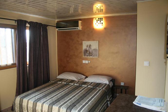 Imagen de la habitación del Hotel Napoleon Lagune. Foto 2