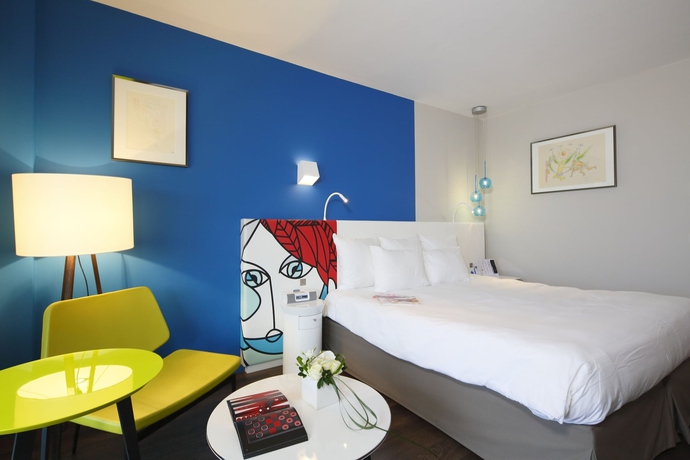 Imagen de la habitación del Hotel Napoleon, Menton. Foto 4