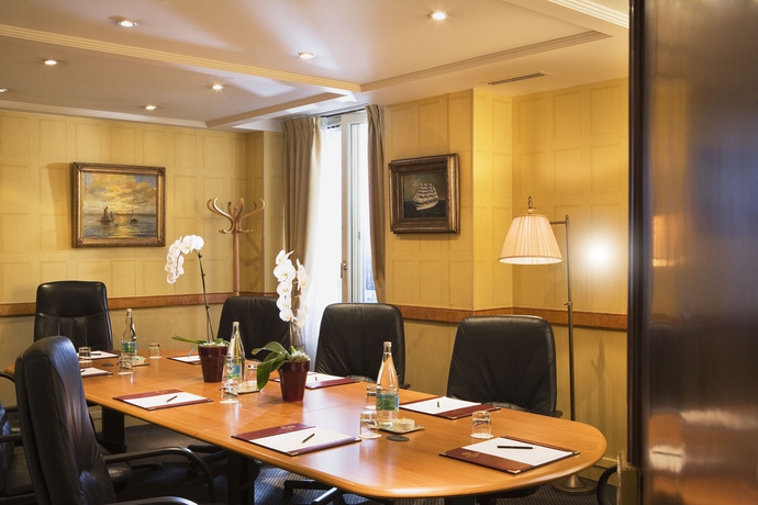 Imagen de los interiores del Hotel Napoleon, París. Foto 11