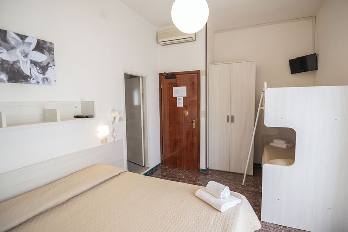 Imagen de la habitación del Hotel Napoleon, Riccione. Foto 7