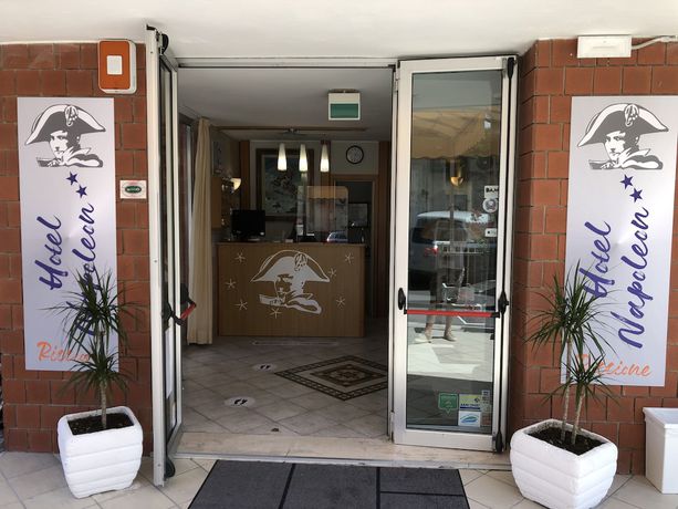 Imagen de los interiores del Hotel Napoleon, Riccione. Foto 20