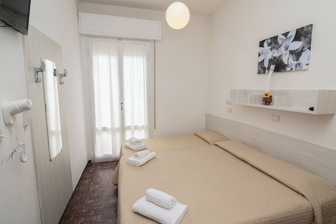 Imagen de la habitación del Hotel Napoleon, Riccione. Foto 11