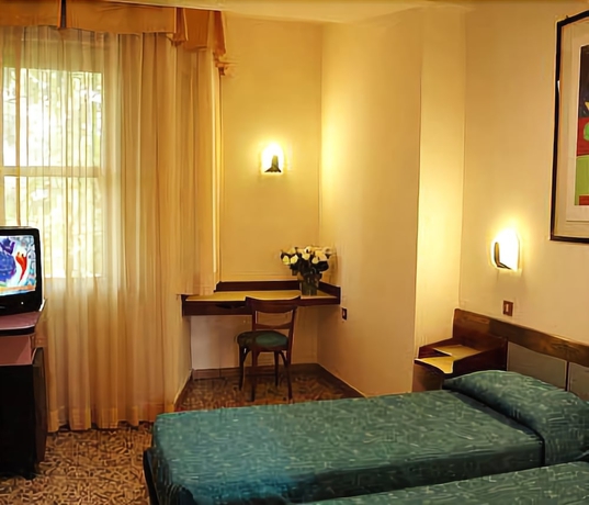 Imagen de la habitación del Hotel Napoleon, Rimini. Foto 6