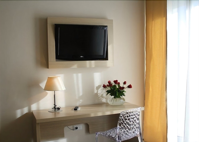 Imagen de la habitación del Hotel Napoleon, San Remo. Foto 15