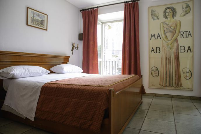 Imagen de la habitación del Hotel Napoleon, Tur&iacute;n. Foto 4
