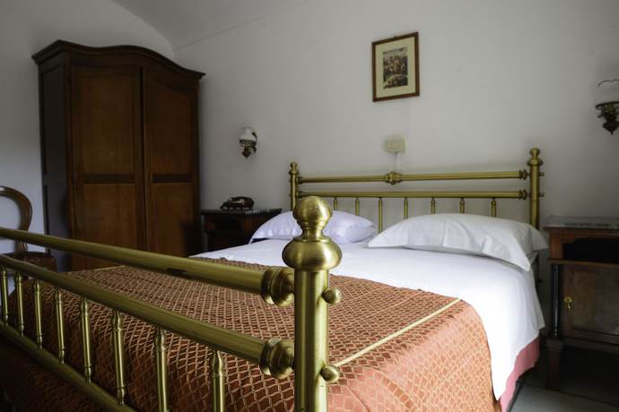 Imagen de la habitación del Hotel Napoleon, Tur&iacute;n. Foto 18