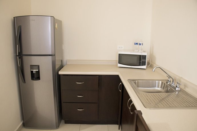 Imagen de la habitación del Hotel Napoles, Ciudad Obreg&oacute;n. Foto 6