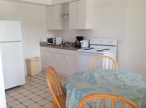 Imagen de la habitación del Hotel Napoli Belmar Resort. Foto 3