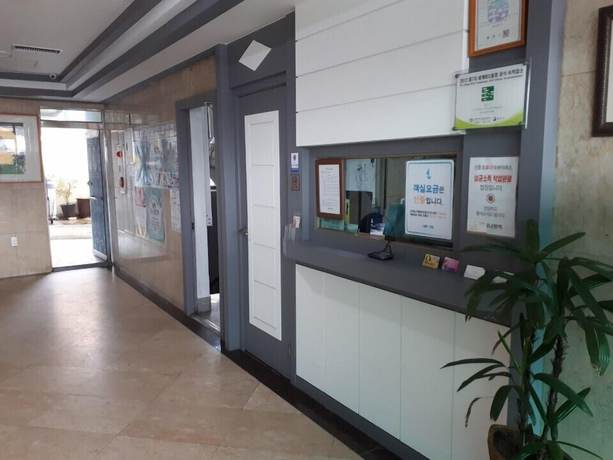 Imagen de los interiores del Hotel Napoli. Foto 13
