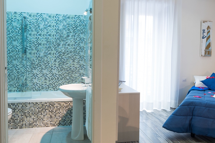 Imagen de la habitación del Hotel Napoli's Gold. Foto 10