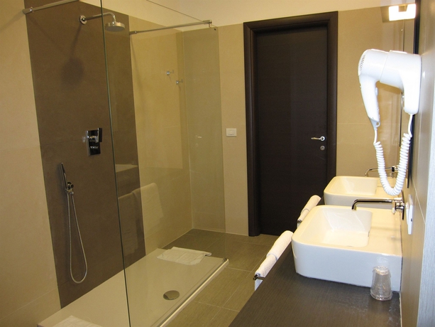 Imagen de la habitación del Hotel Napolit'amo Medina. Foto 3