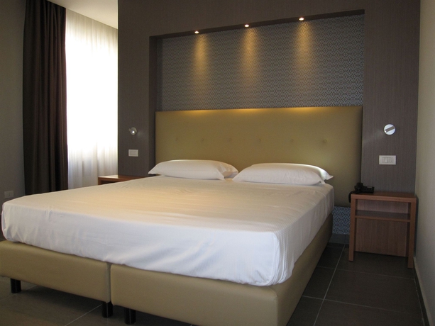 Imagen de la habitación del Hotel Napolit'amo Medina. Foto 6