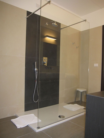 Imagen de la habitación del Hotel Napolit'amo Medina. Foto 7