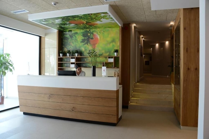 Imagen de los interiores del Hotel Nar. Foto 15