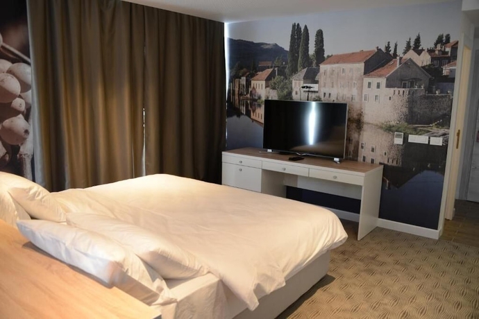 Imagen de la habitación del Hotel Nar. Foto 11