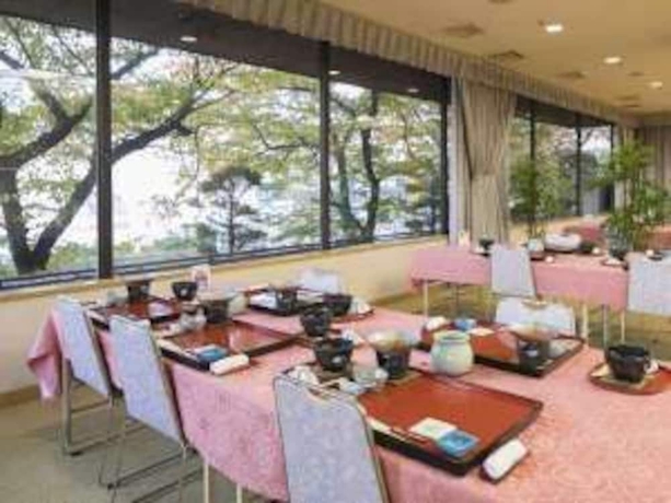 Imagen del bar/restaurante del Hotel Nara Park. Foto 9