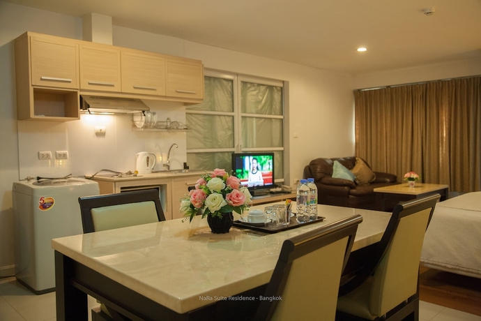 Imagen de la habitación del Hotel Nara Suite Residence Bangkok. Foto 17
