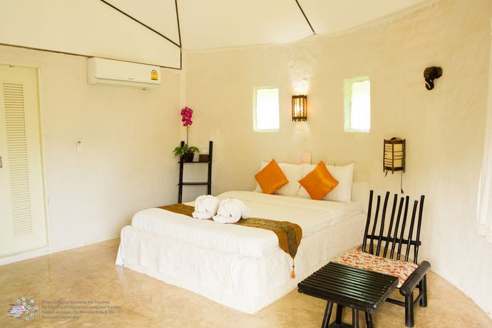 Imagen de la habitación del Hotel Naracha Resort. Foto 8