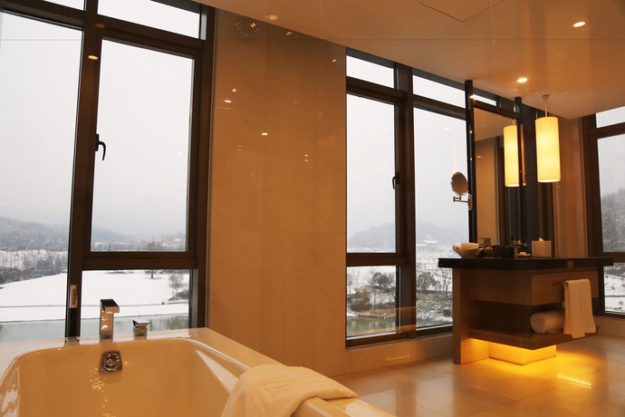 Imagen de la habitación del Hotel Narada Phoenix Valley Resort. Foto 4