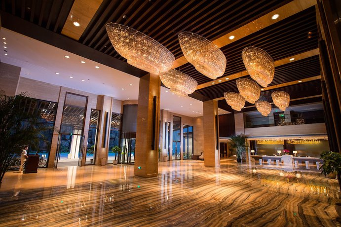 Imagen de los interiores del Hotel Narada Qiandao Lake Resort. Foto 18