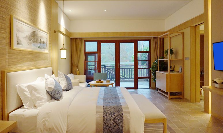 Imagen de la habitación del Hotel Narada Resort and Spa Cifu Lake Guangxi. Foto 5