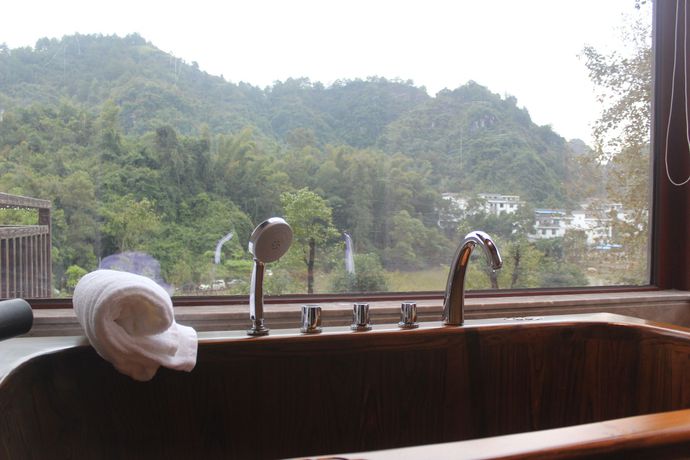 Imagen de la habitación del Hotel Narada Resort and Spa Cifu Lake Guangxi. Foto 9