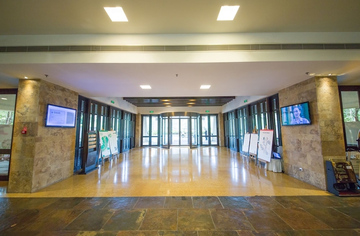 Imagen de los interiores del Hotel Narada Resort and Spa Liangzhu. Foto 17