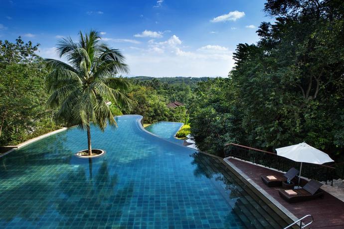Imagen de la piscina del Hotel Narada Resort and Spa Qixian Mount Sanya. Foto 8